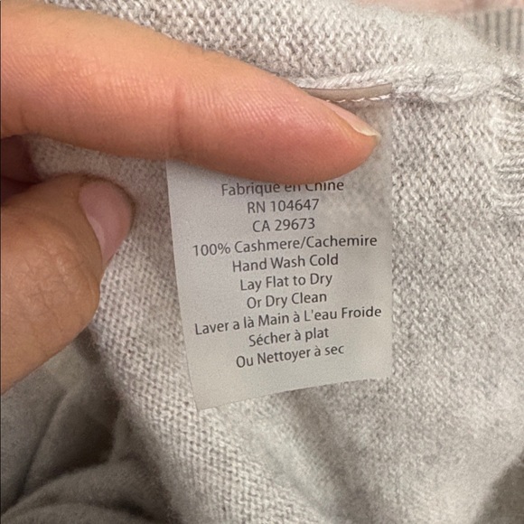 Kinross 100% Cashmere Women's Beige Pullover Sweater Size Medium - Picture 6 of 7